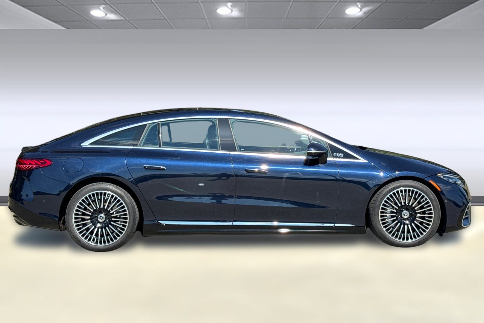 2023 Mercedes Benz EQS Sedan 580 4MATIC photo 2