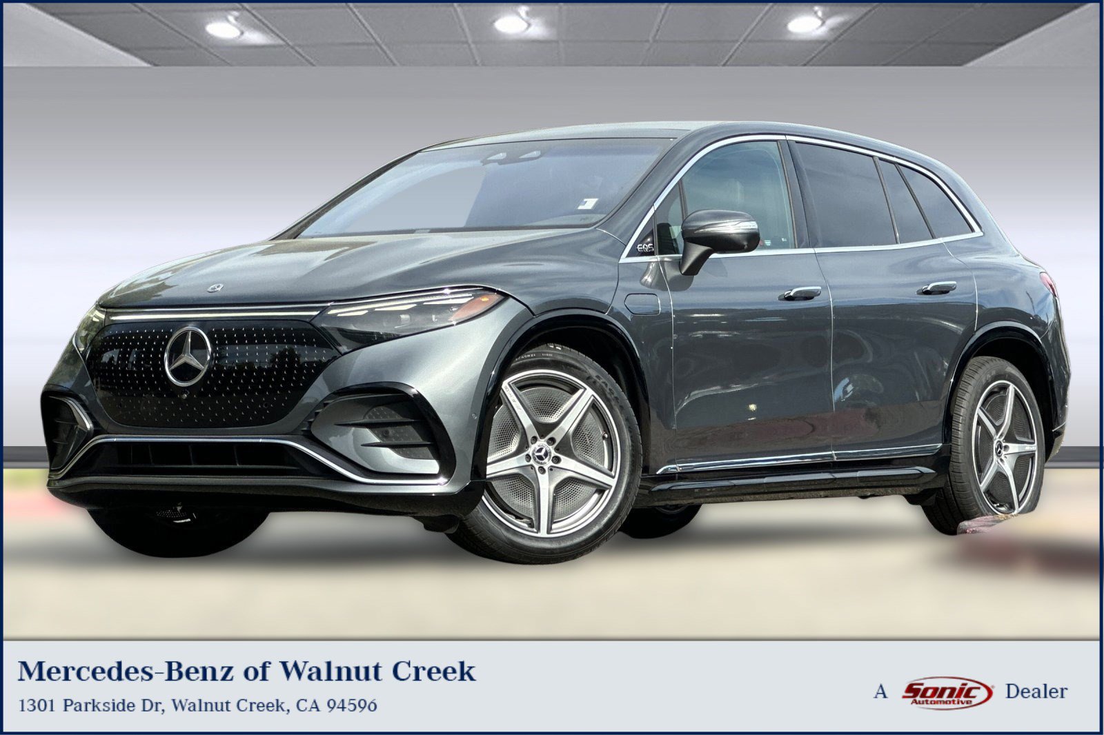 2023 Mercedes-Benz EQS SUV Base's photo