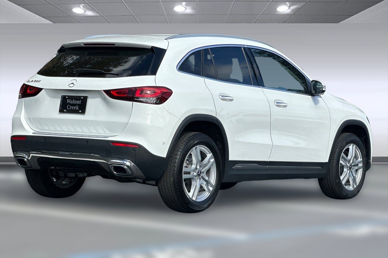 2022 Mercedes Benz GLA 250 photo 3