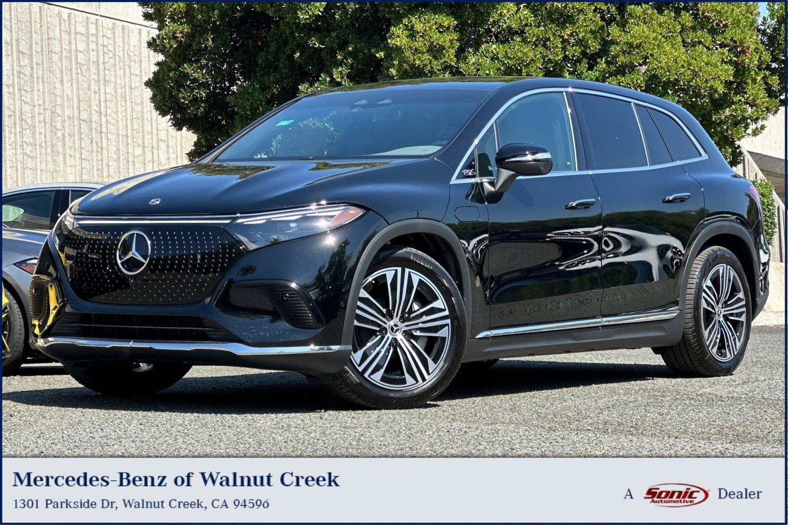 2026 Mercedes-Benz EQS SUV Base's photo