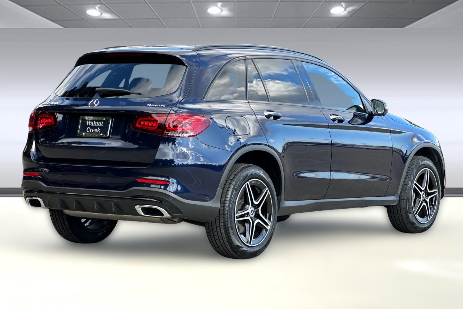 2022 Mercedes Benz GLC 300 4MATIC photo 2