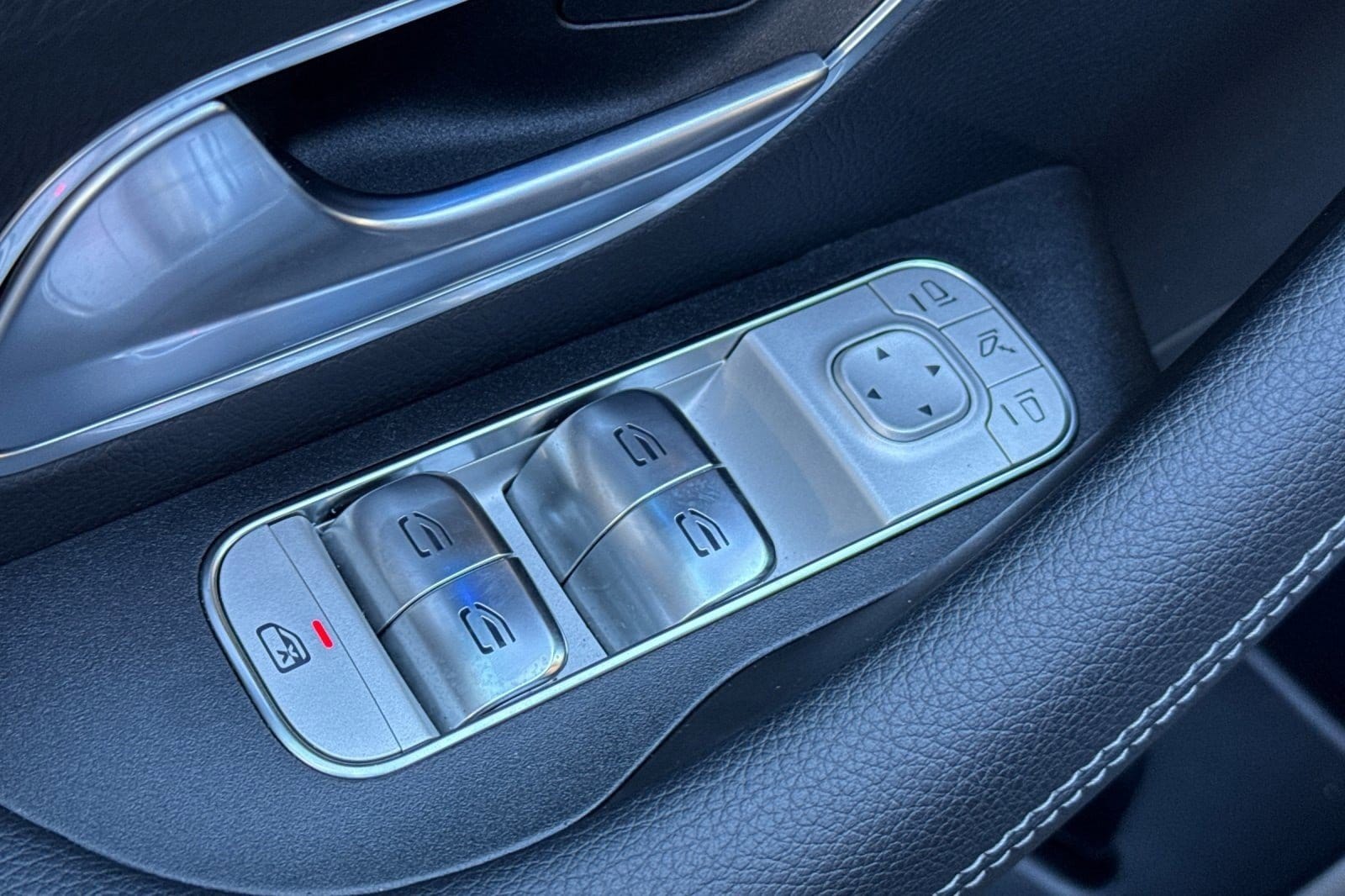 2025 Mercedes-Benz GLE GLE350 - Photo 12