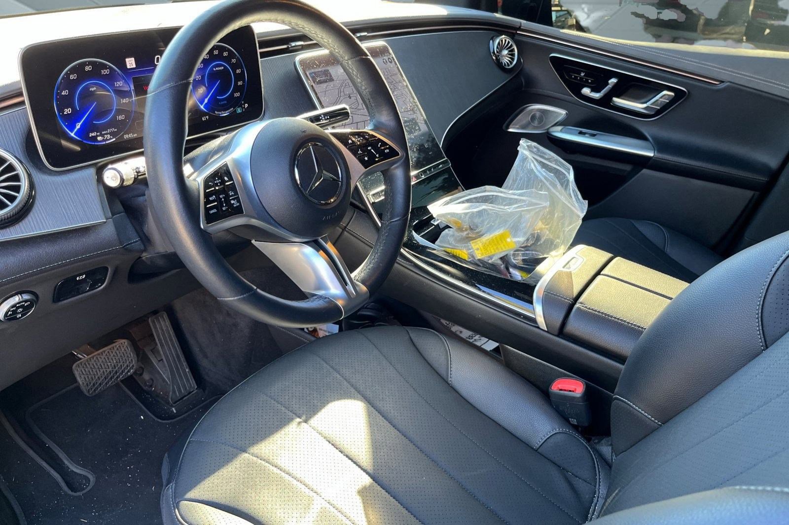 2024 Mercedes Benz EQE SUV 350 photo 3