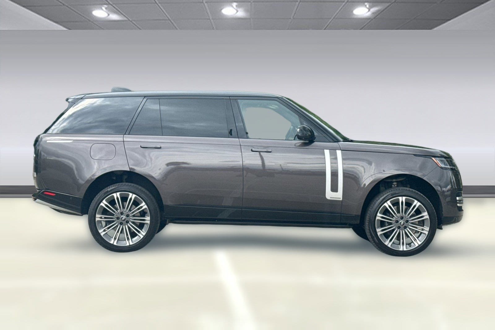 2023 Land Rover Range Rover Autobiography LWB 7 Seat photo 3