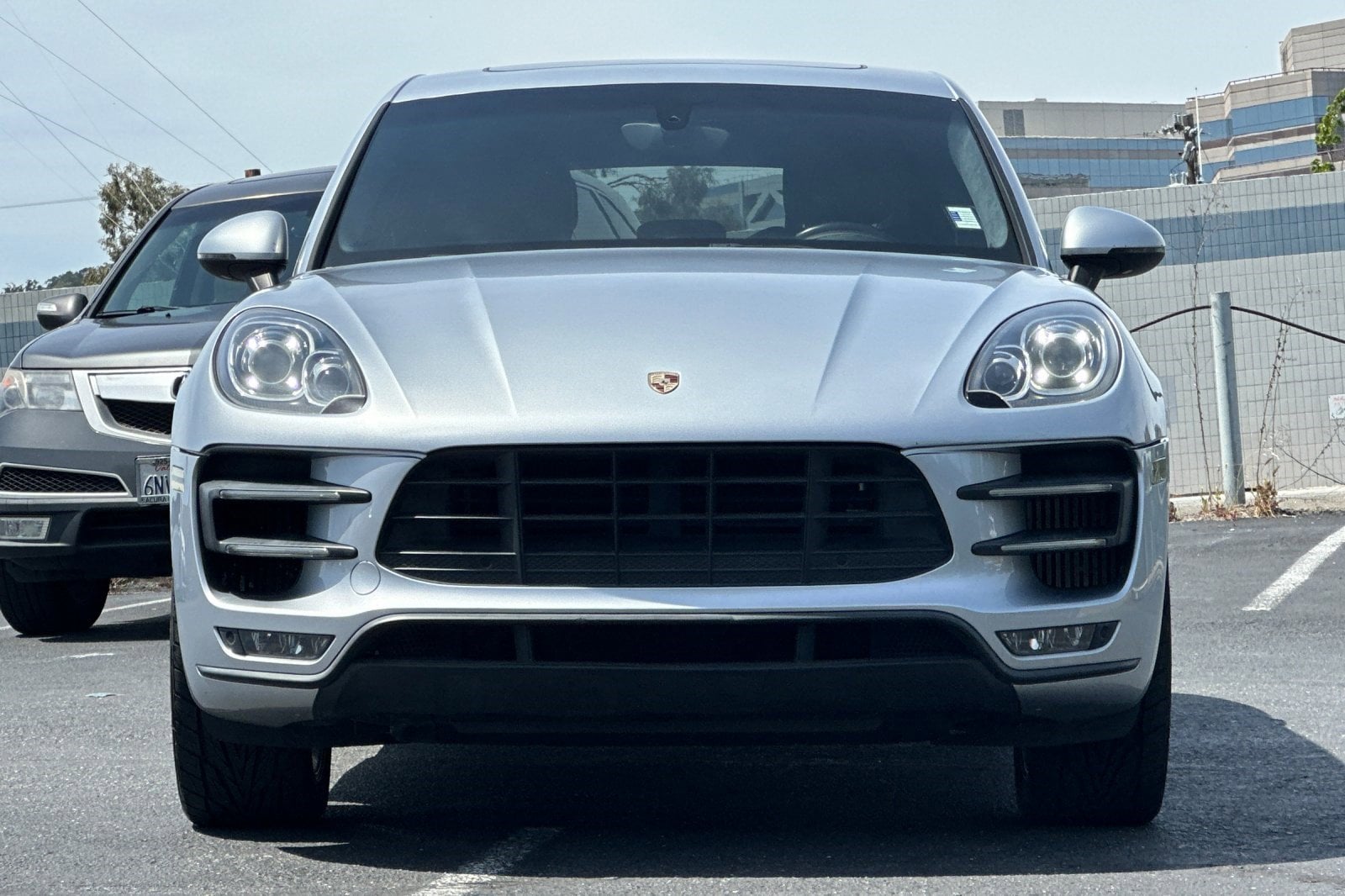 2015 Porsche Macan AWD 4dr Turbo photo 4