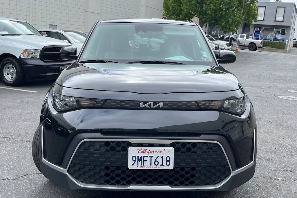 Used 2023 Kia Soul LX IVT Hatchback
