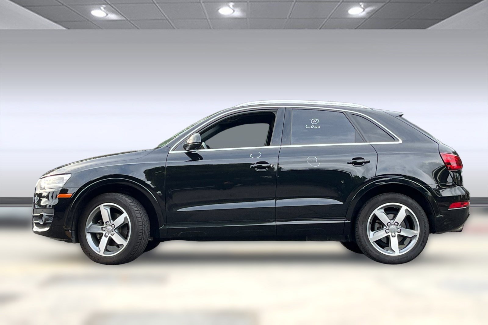 2015 Audi Q3 Premium Plus photo 2