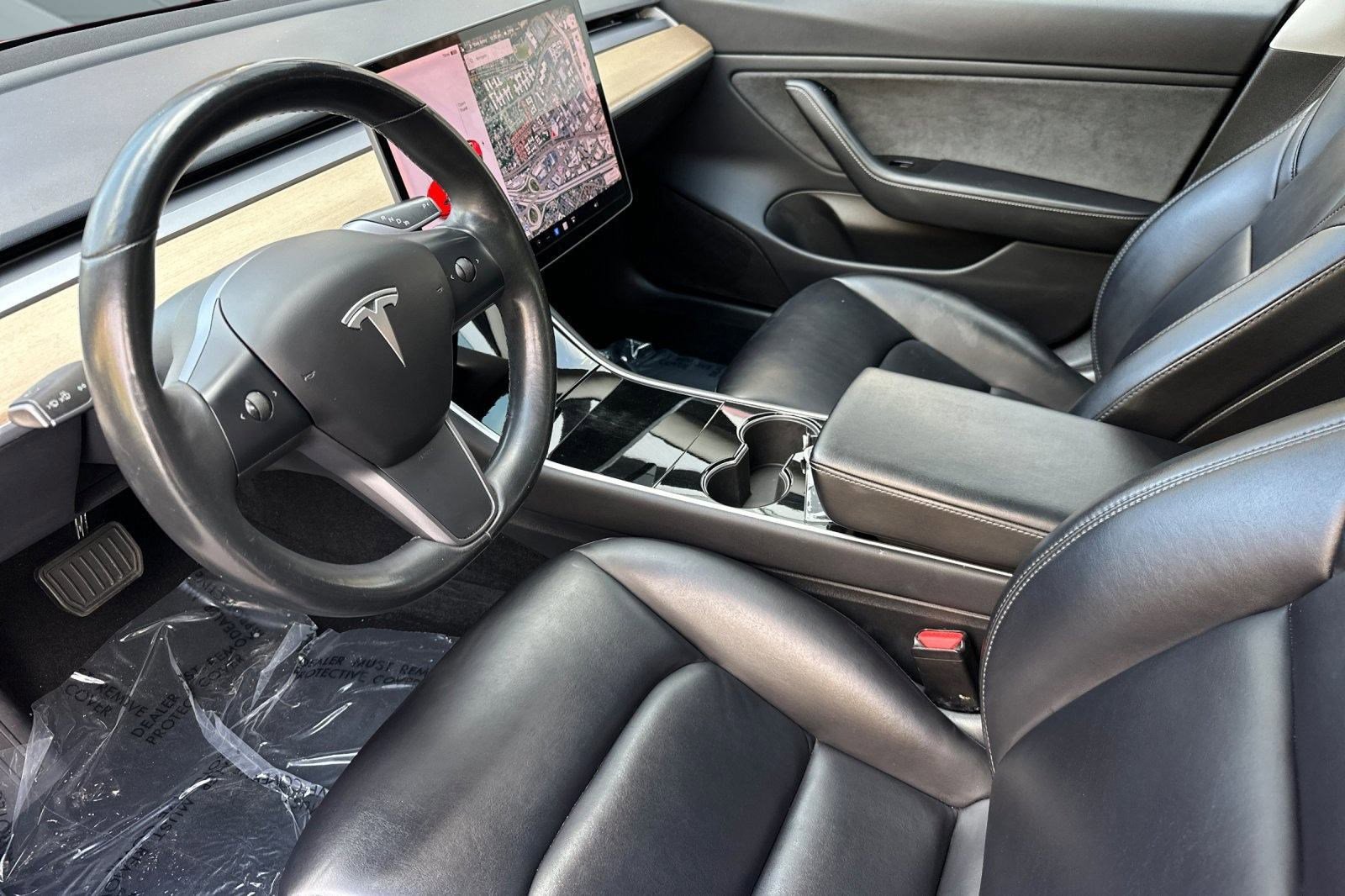 2018 Tesla Model 3 Long Range photo 4