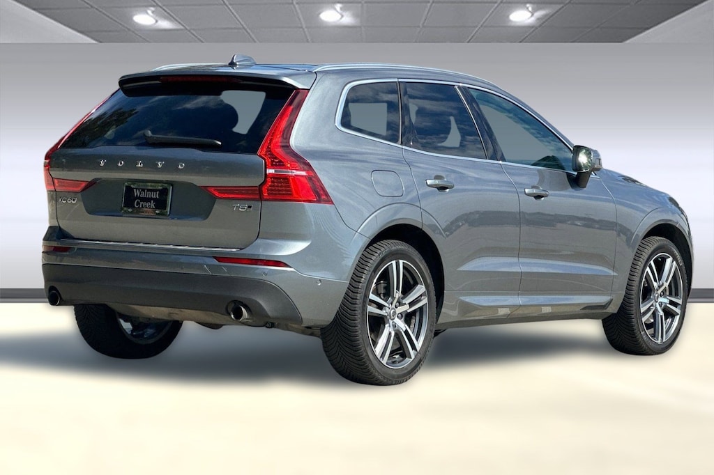 Used 2019 Volvo XC60 T5 AWD Momentum SUV