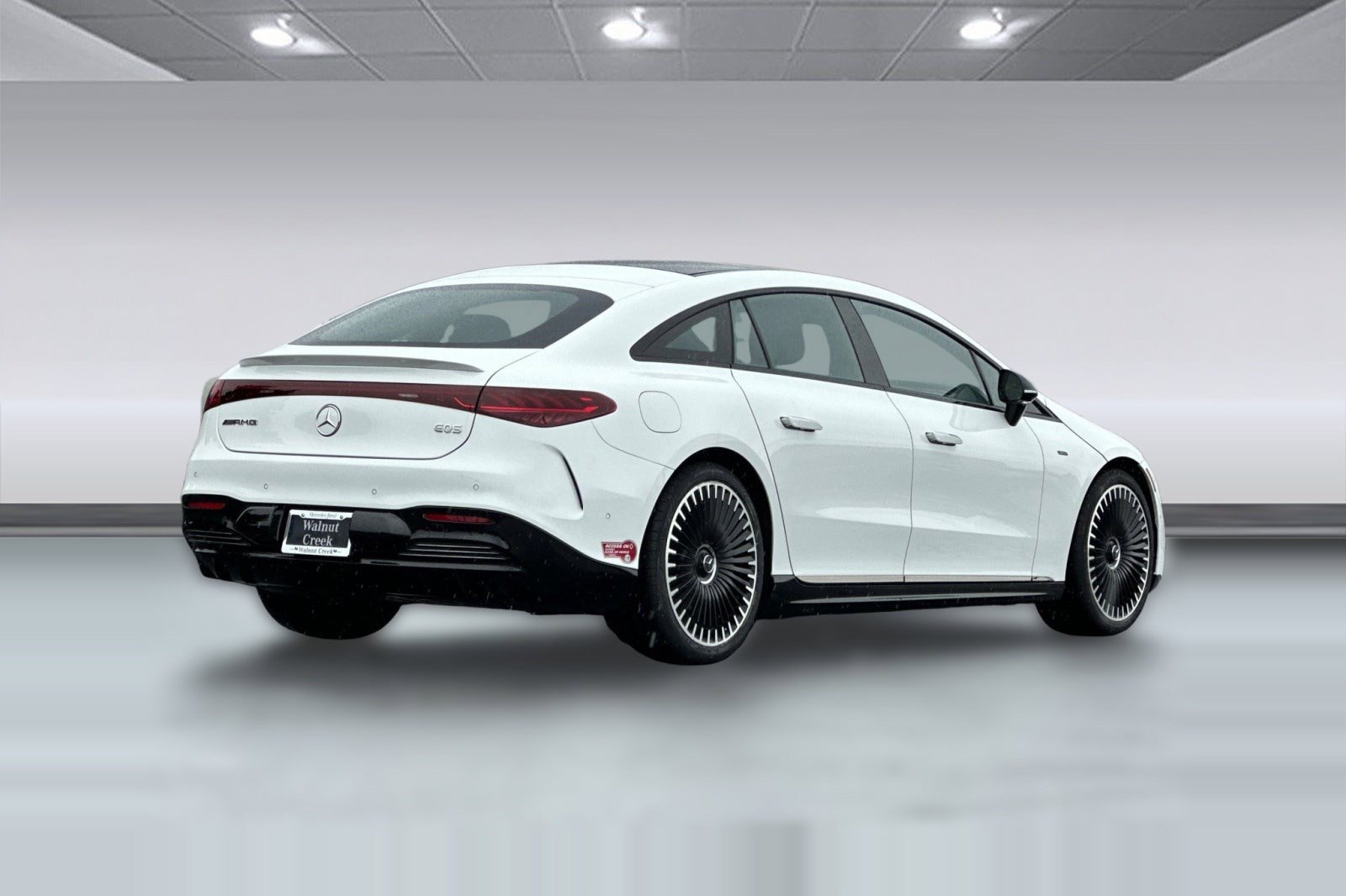 2023 Mercedes-Benz EQS AMG  4MATIC+ Sedan photo 3