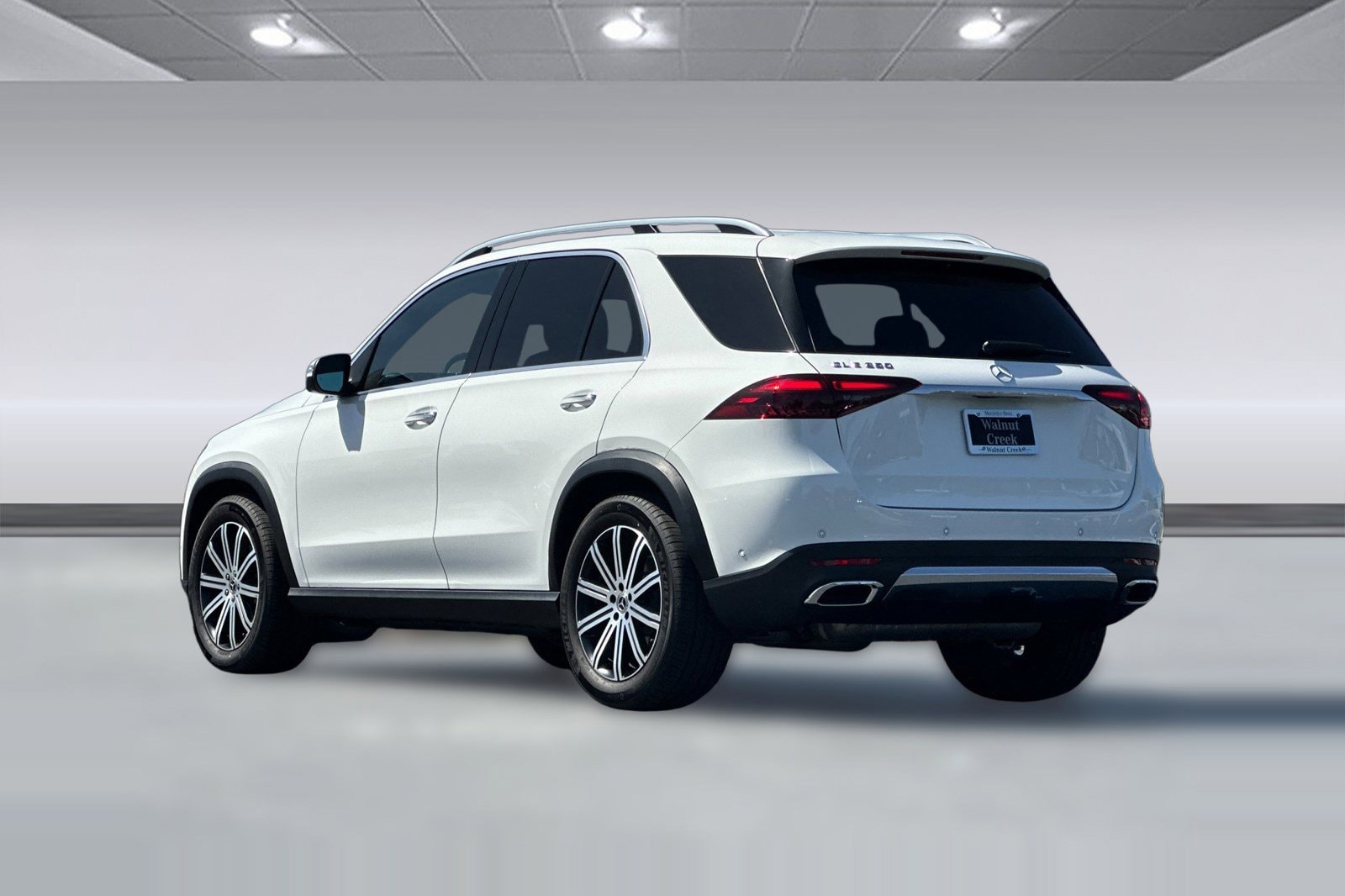 2026 Mercedes-Benz GLE 350 SUV photo 2