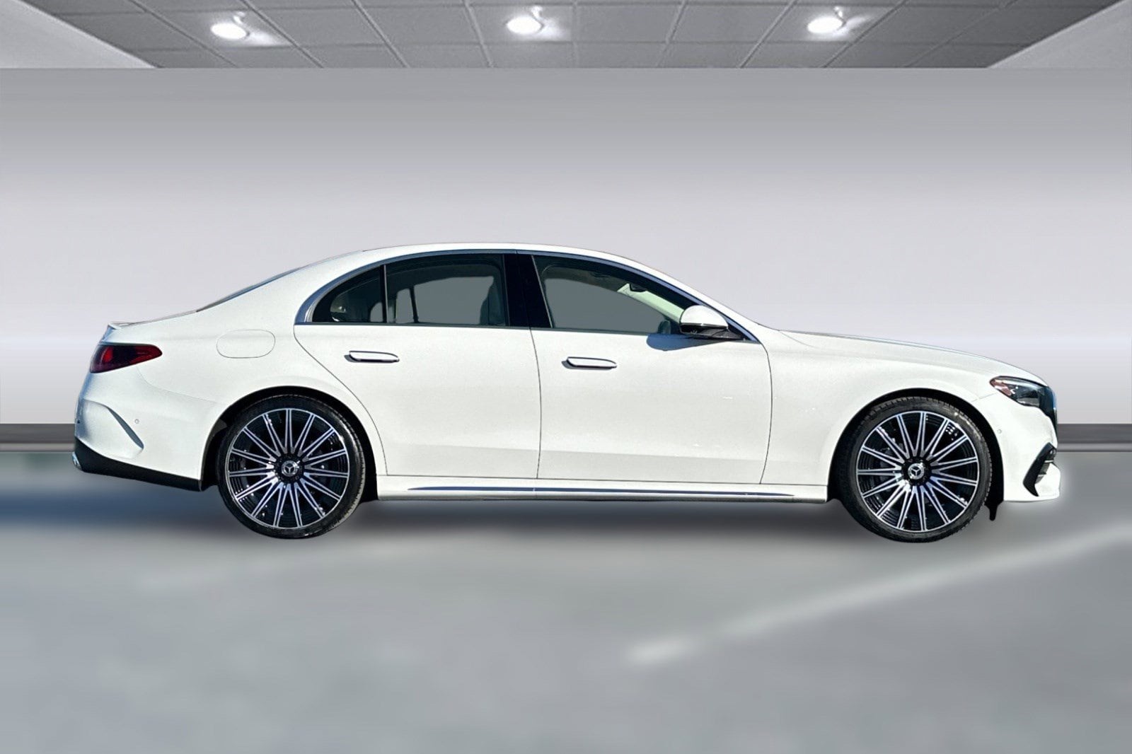 2025 Mercedes-Benz E-Class Coupe photo 3