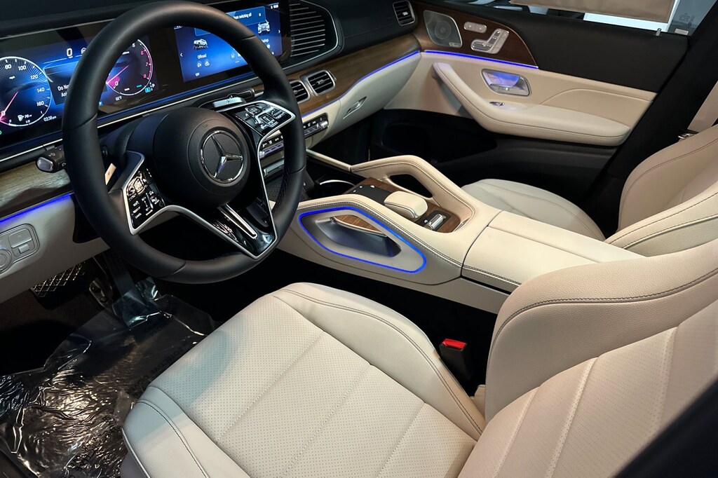 New 2025 Mercedes-Benz GLS 450 4MATIC SUV