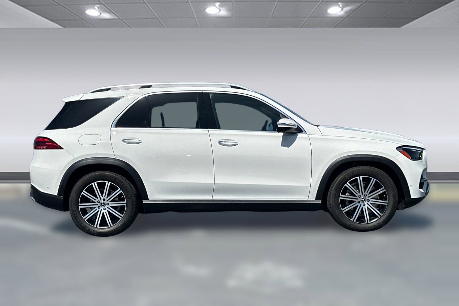 2026 Mercedes-Benz GLE 350 SUV photo 3