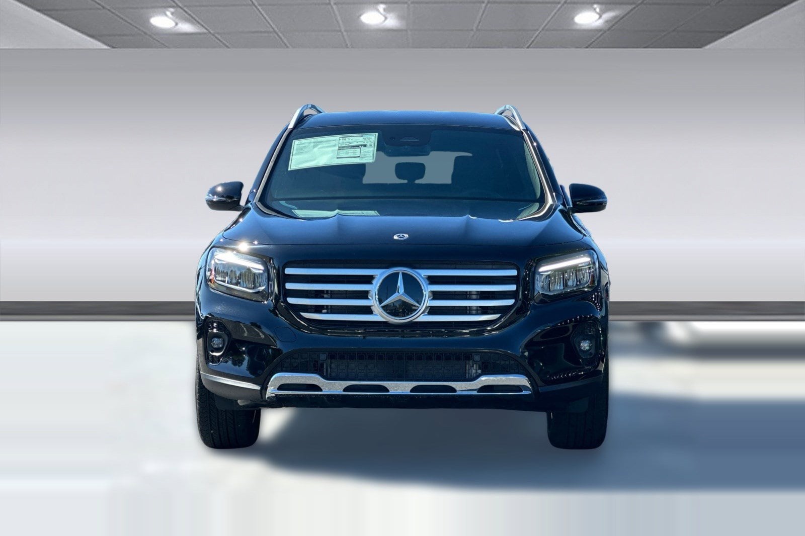 2026 Mercedes-Benz GLB 250 SUV photo 4