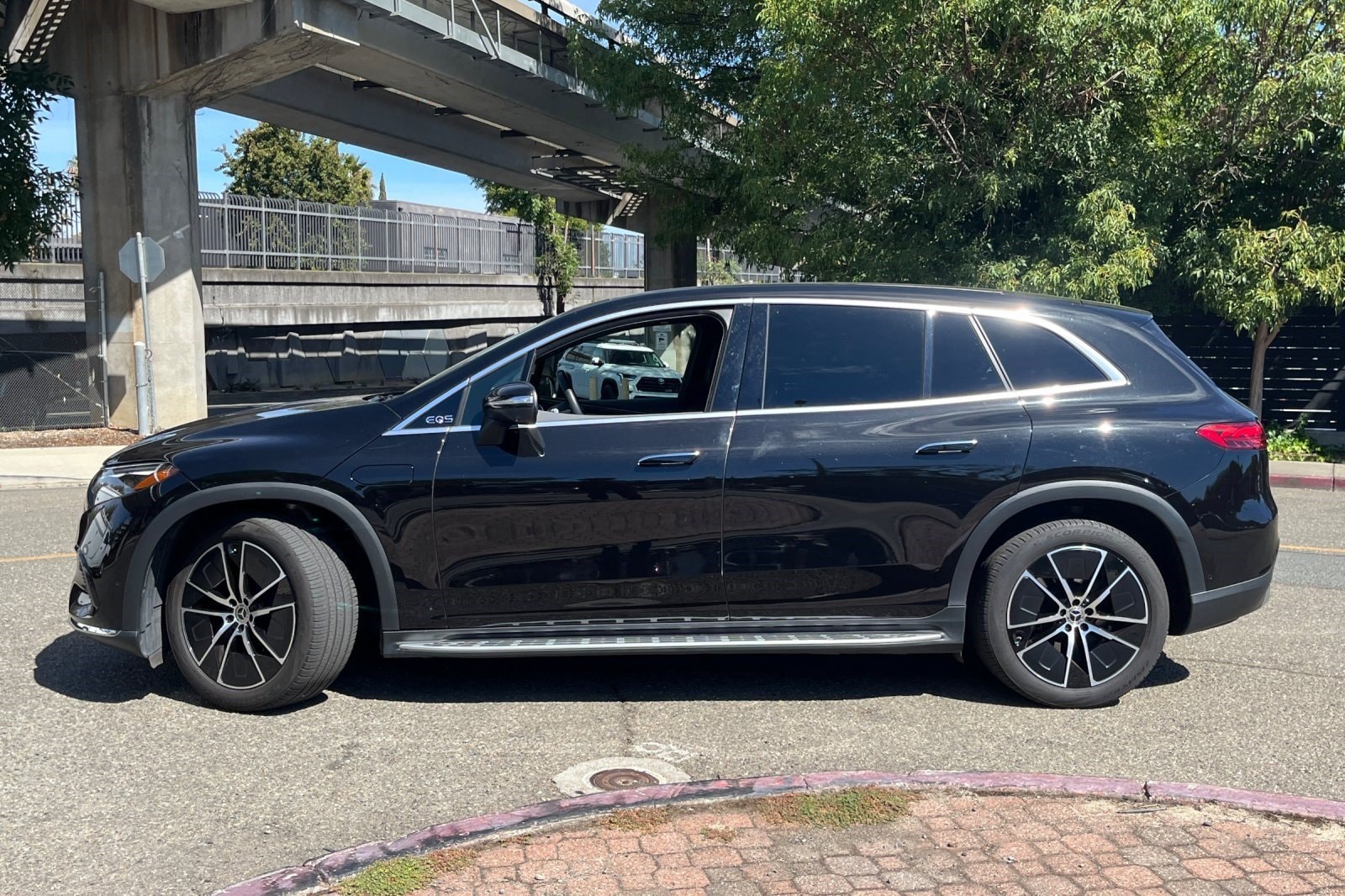 Certified 2023 Mercedes-Benz EQS SUV Base with VIN 4JGDM2DB5PA024937 for sale in Walnut Creek, CA