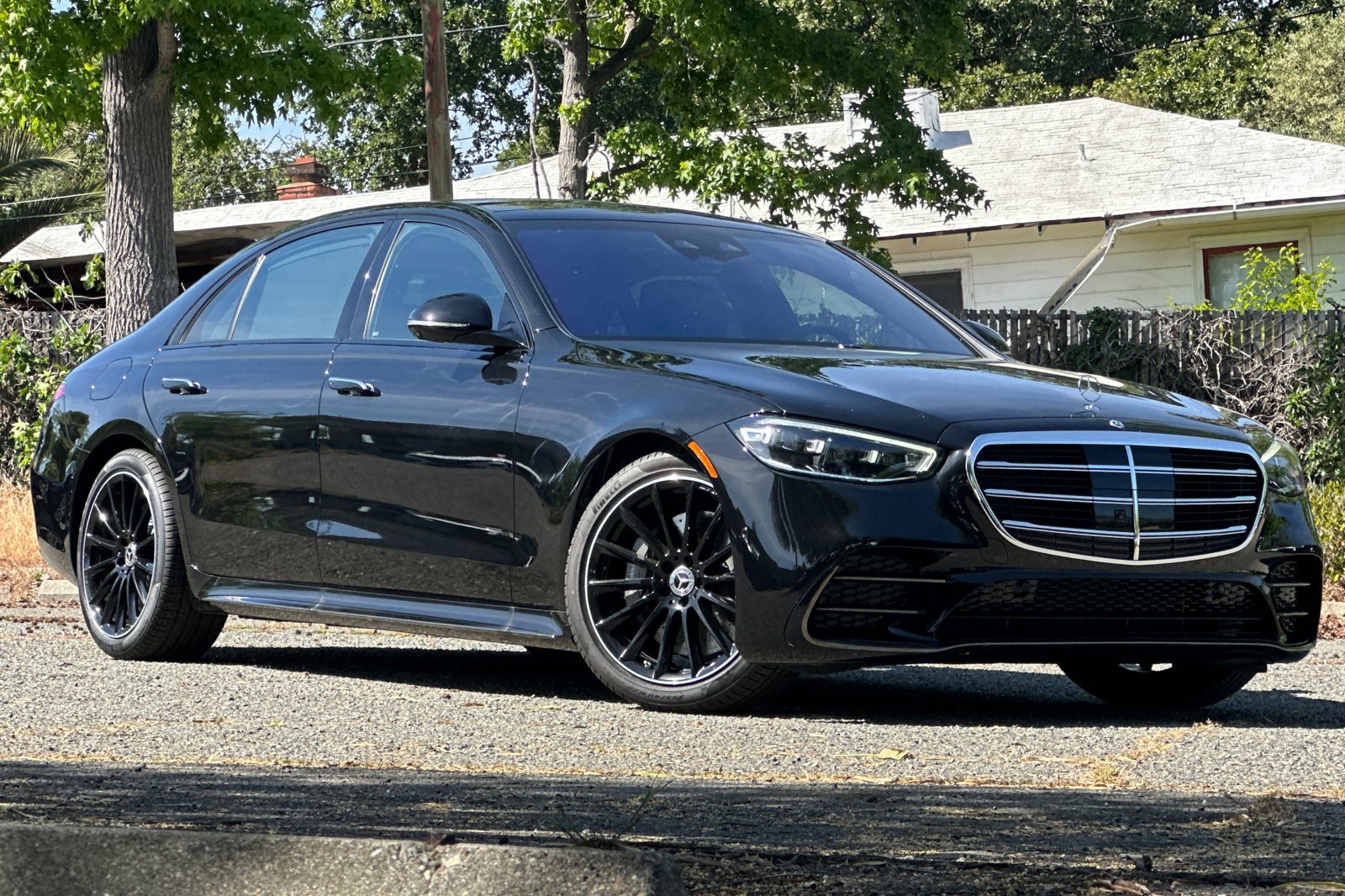 2025 Mercedes Benz S 450 500 4MATIC photo 2
