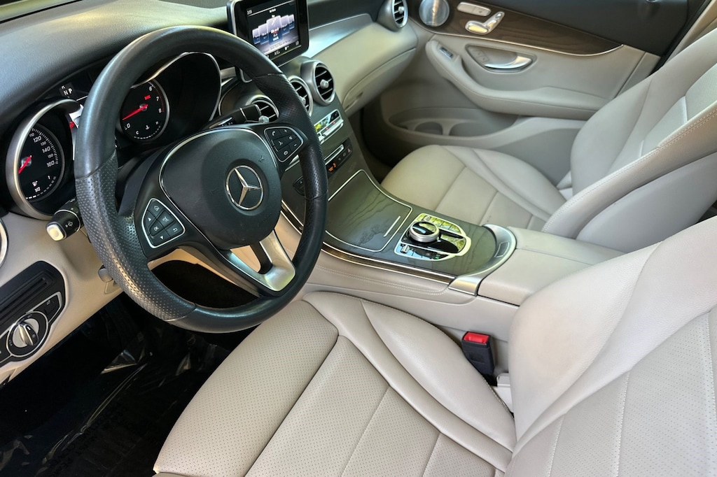 Used 2019 Mercedes-Benz GLC 300 4MATIC SUV SUV