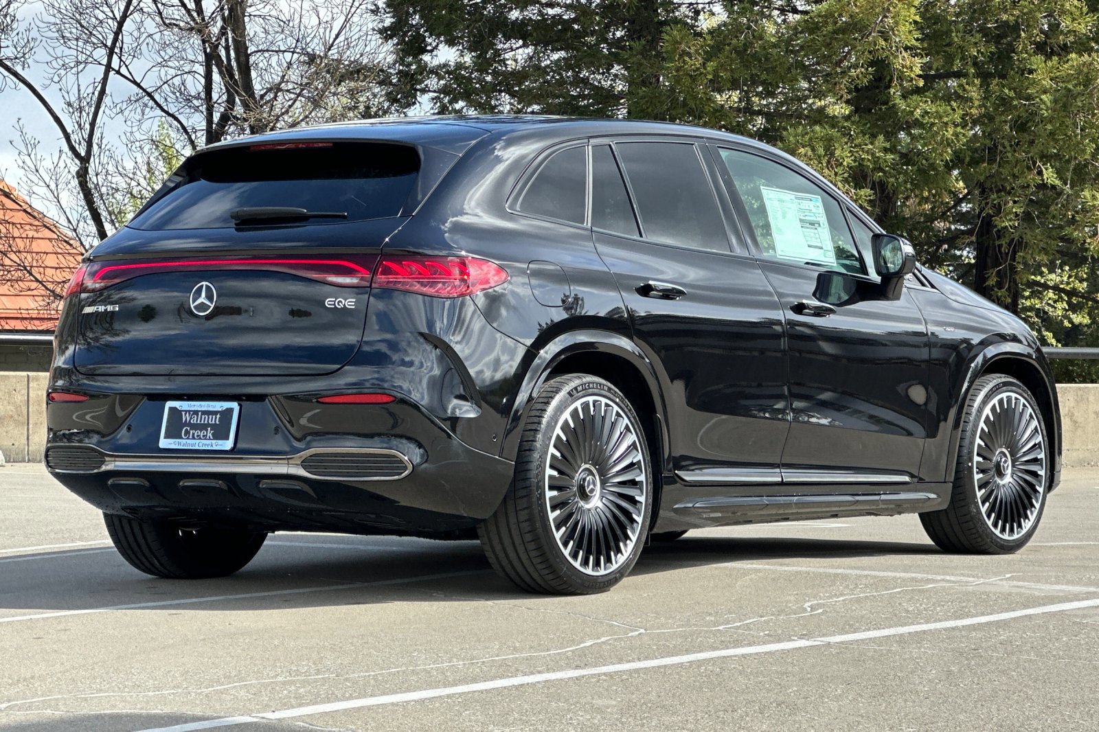 2025 Mercedes Benz EQE SUV AMG photo 3