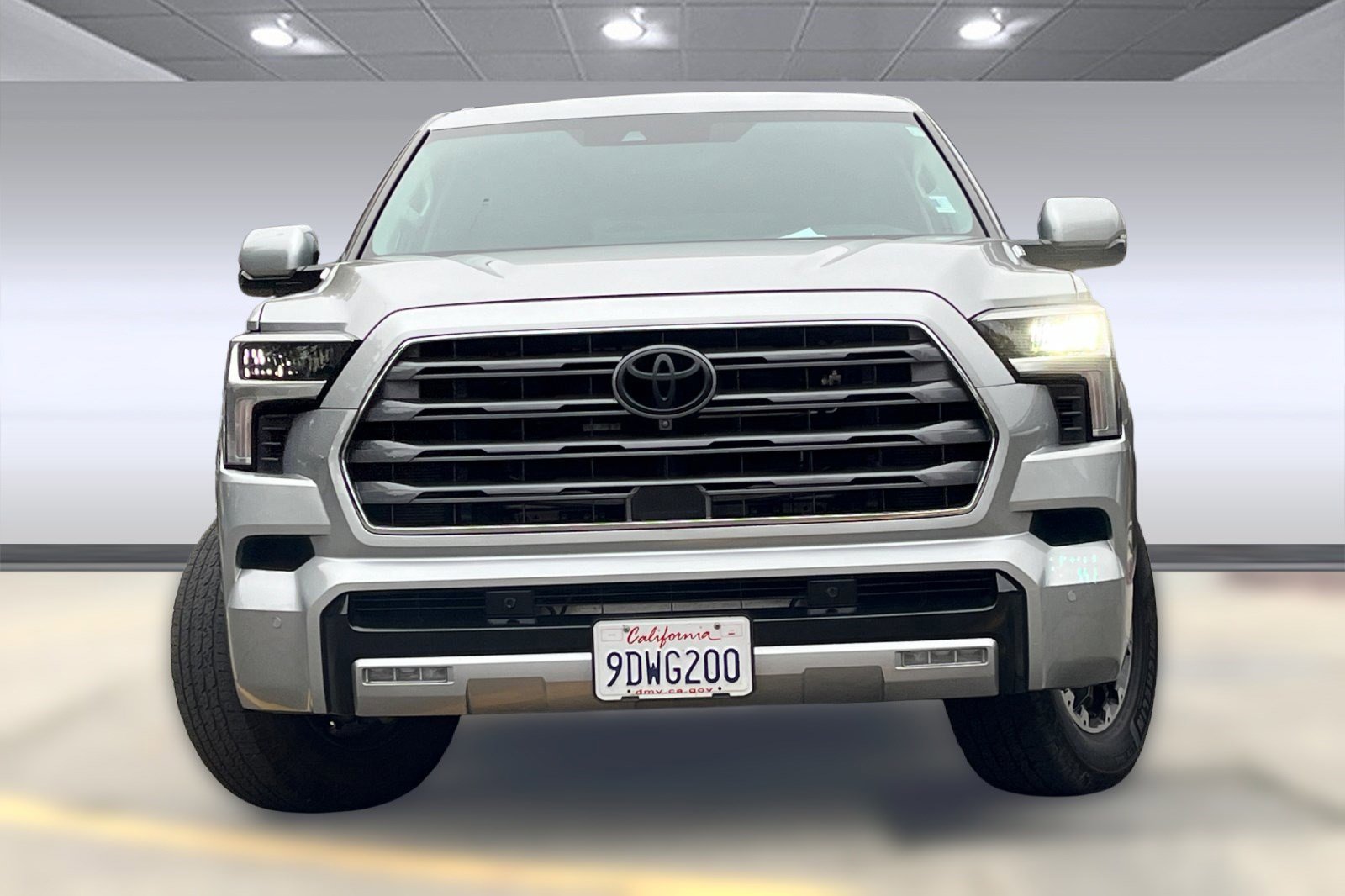 2023 Toyota Sequoia Limited photo 4