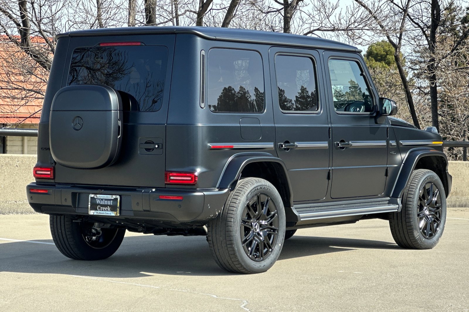 2025 Mercedes Benz G photo 3