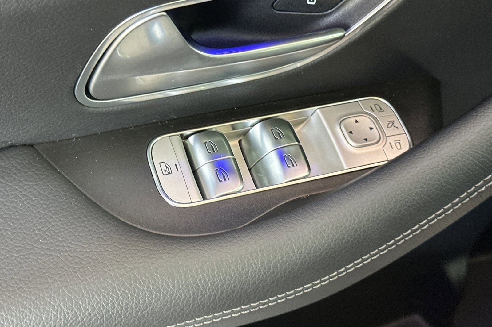 2026 Mercedes-Benz GLE GLE350 - Photo 13