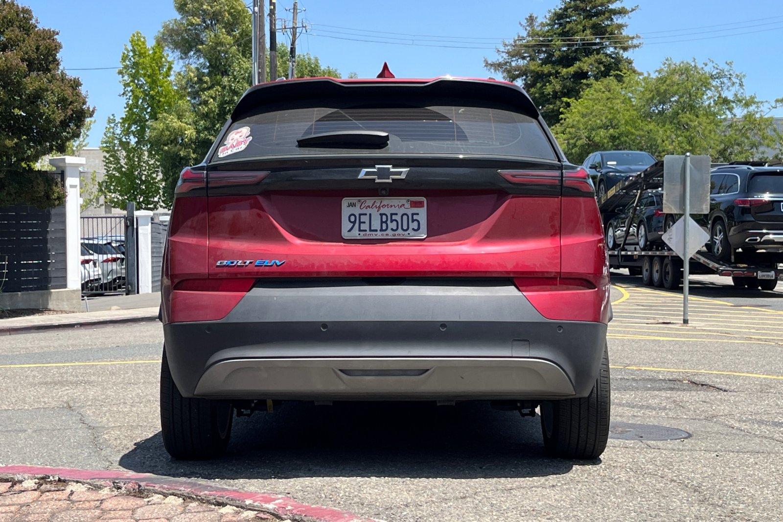 2023 Chevrolet Bolt EUV photo 2