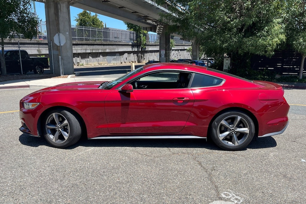 Used 2016 Ford Mustang 2dr Fastback EcoBoost Coupe