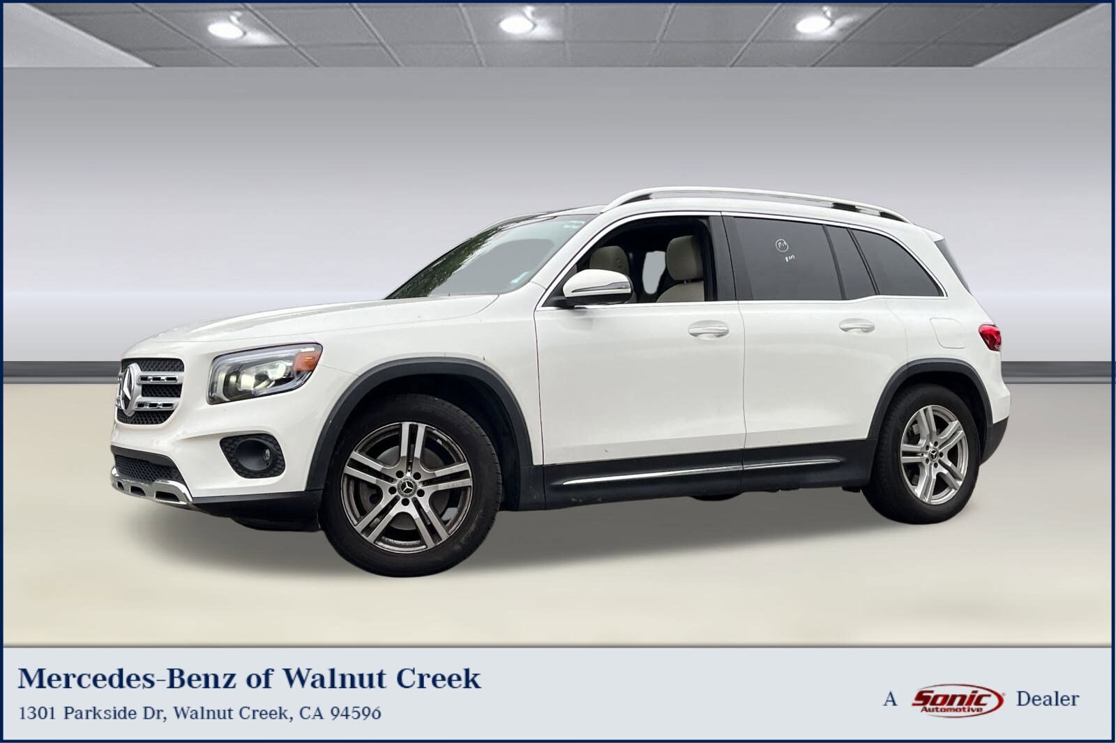 2020 Mercedes Benz GLB 250 4MATIC photo 2