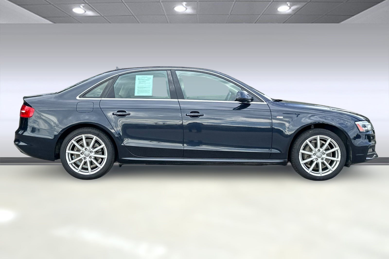 2016 Audi A4 Quattro 2.0T Premium Plus photo 2