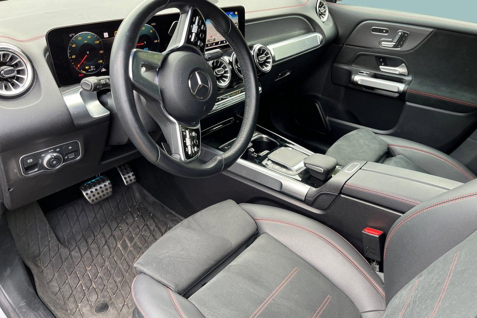 2023 Mercedes Benz EQB 300 4MATIC photo 3