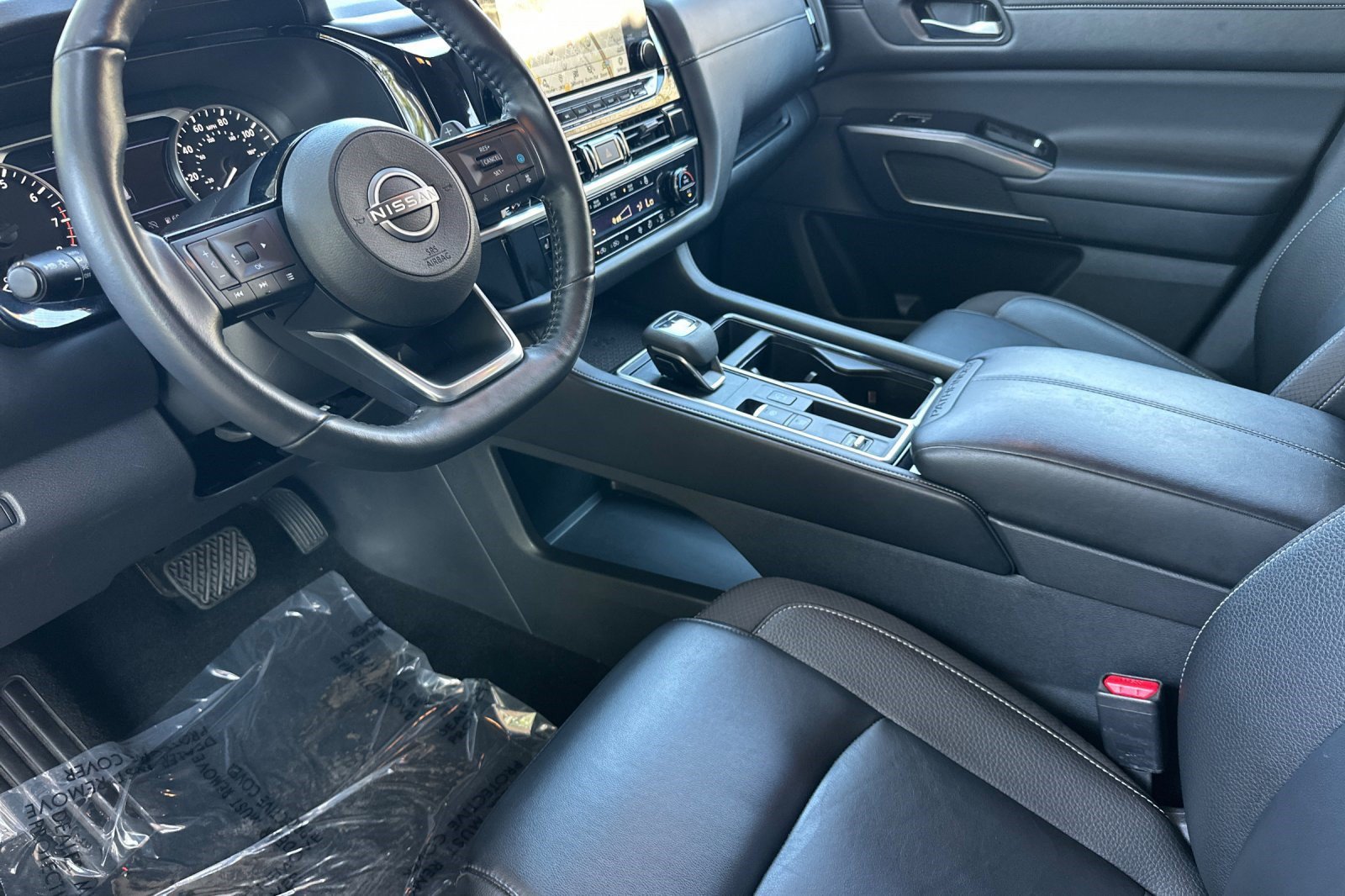 Pathfinder SL 2WD SUV