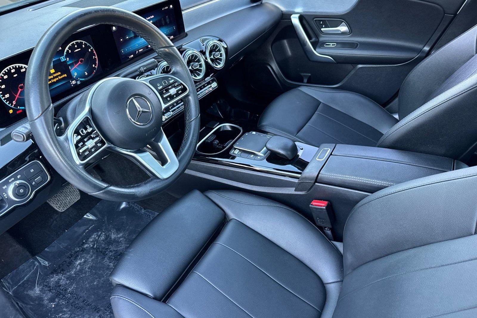 2022 Mercedes Benz A 220 photo 4