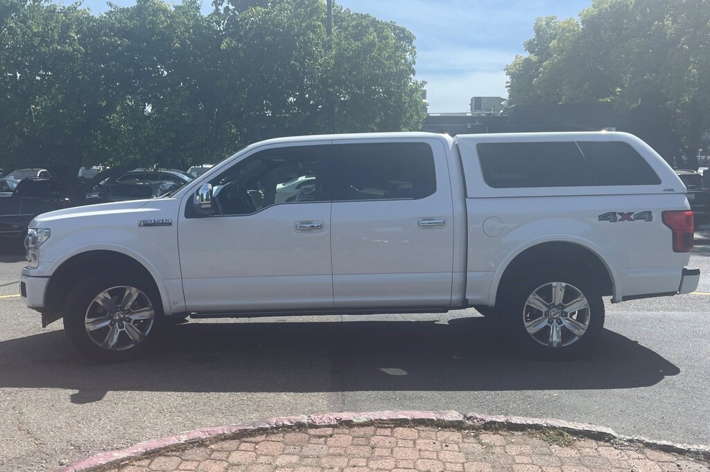 Used 2018 Ford F-150 Platinum 4WD SuperCrew 5.5' Box Truck SuperCrew Cab