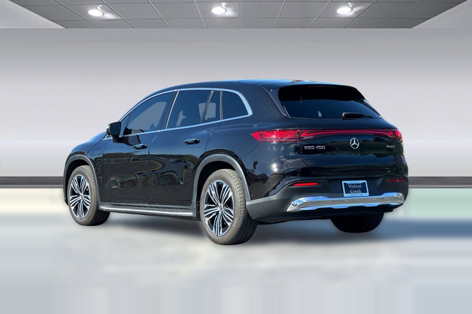 2023 Mercedes-Benz EQS 450 4MATIC SUV photo 2