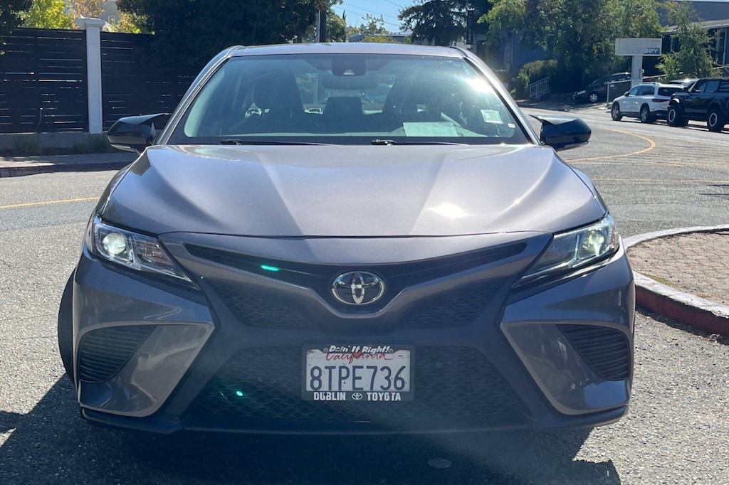 Used 2020 Toyota Camry SE Auto Sedan
