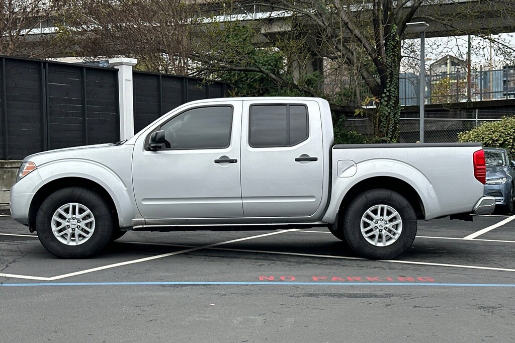 Used 2019 Nissan Frontier Crew Cab 4x2 SV Auto Truck Crew Cab