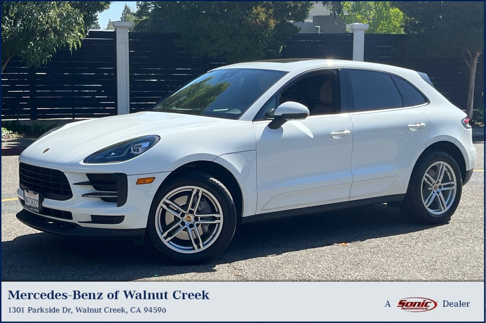 2021 Porsche Macan -'s photo