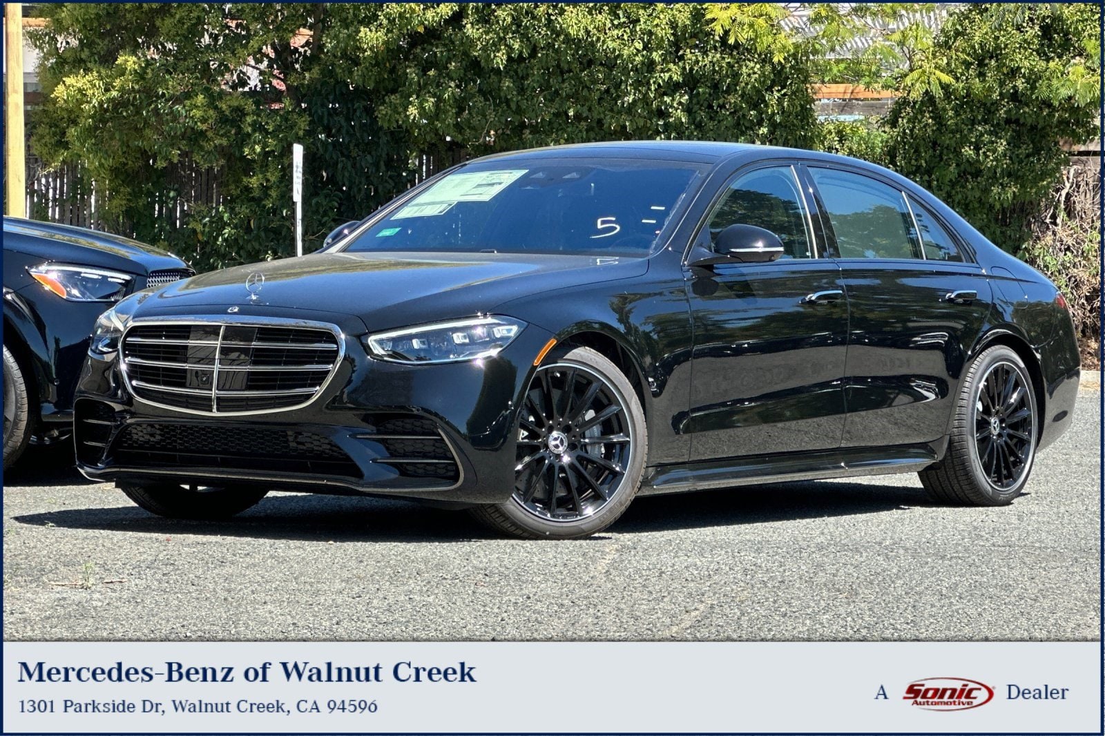 2025 Mercedes-Benz S-Class S 580e's photo