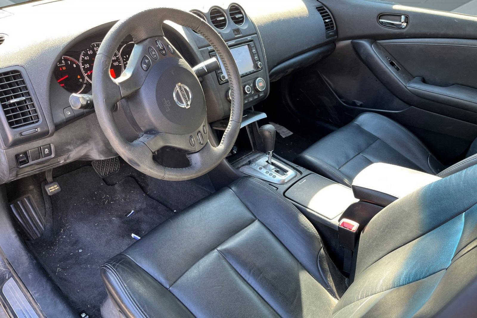 2012 Nissan Altima 2.5 SL photo 3