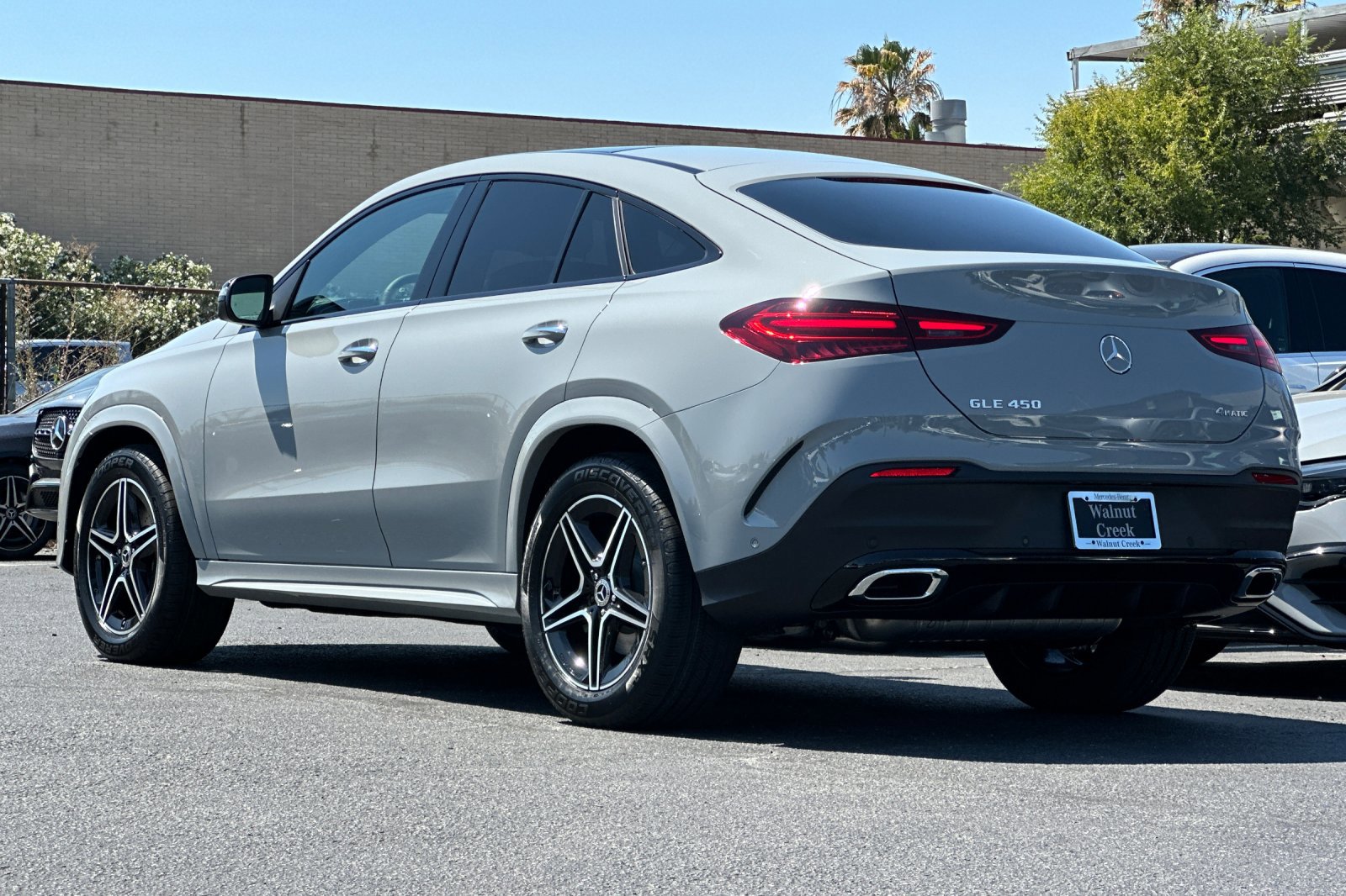 2026 Mercedes Benz GLE 450 4MATIC photo 2