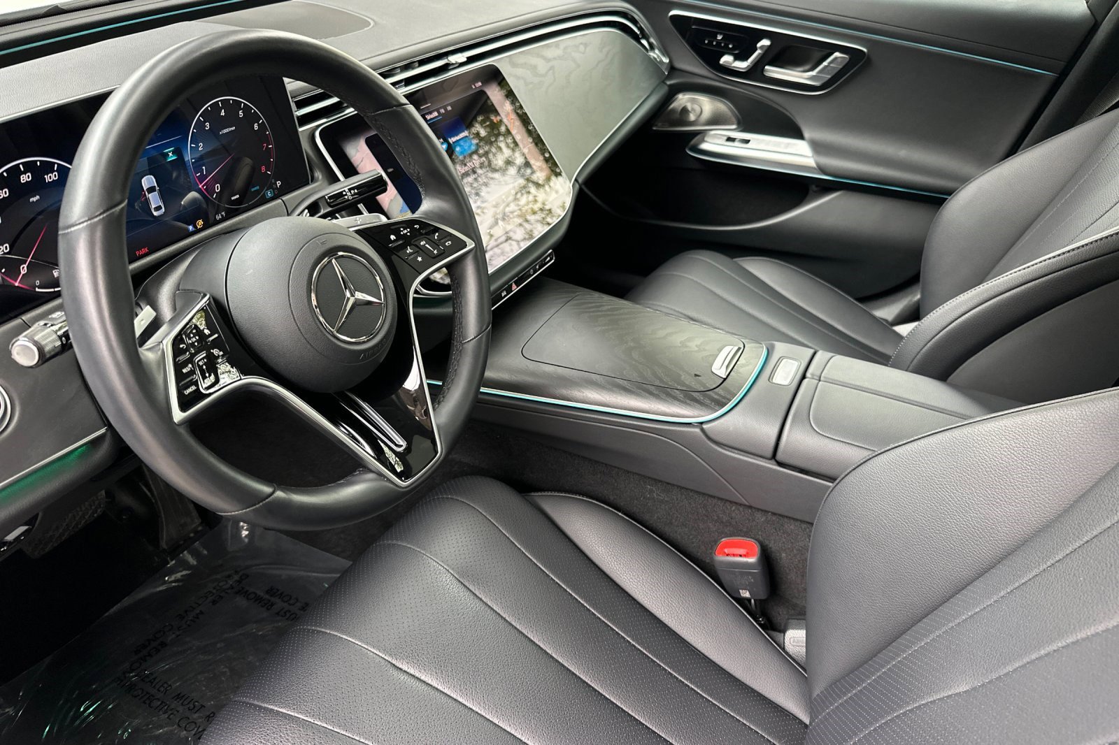 2025 Mercedes Benz E 350 4MATIC Sedan photo 3