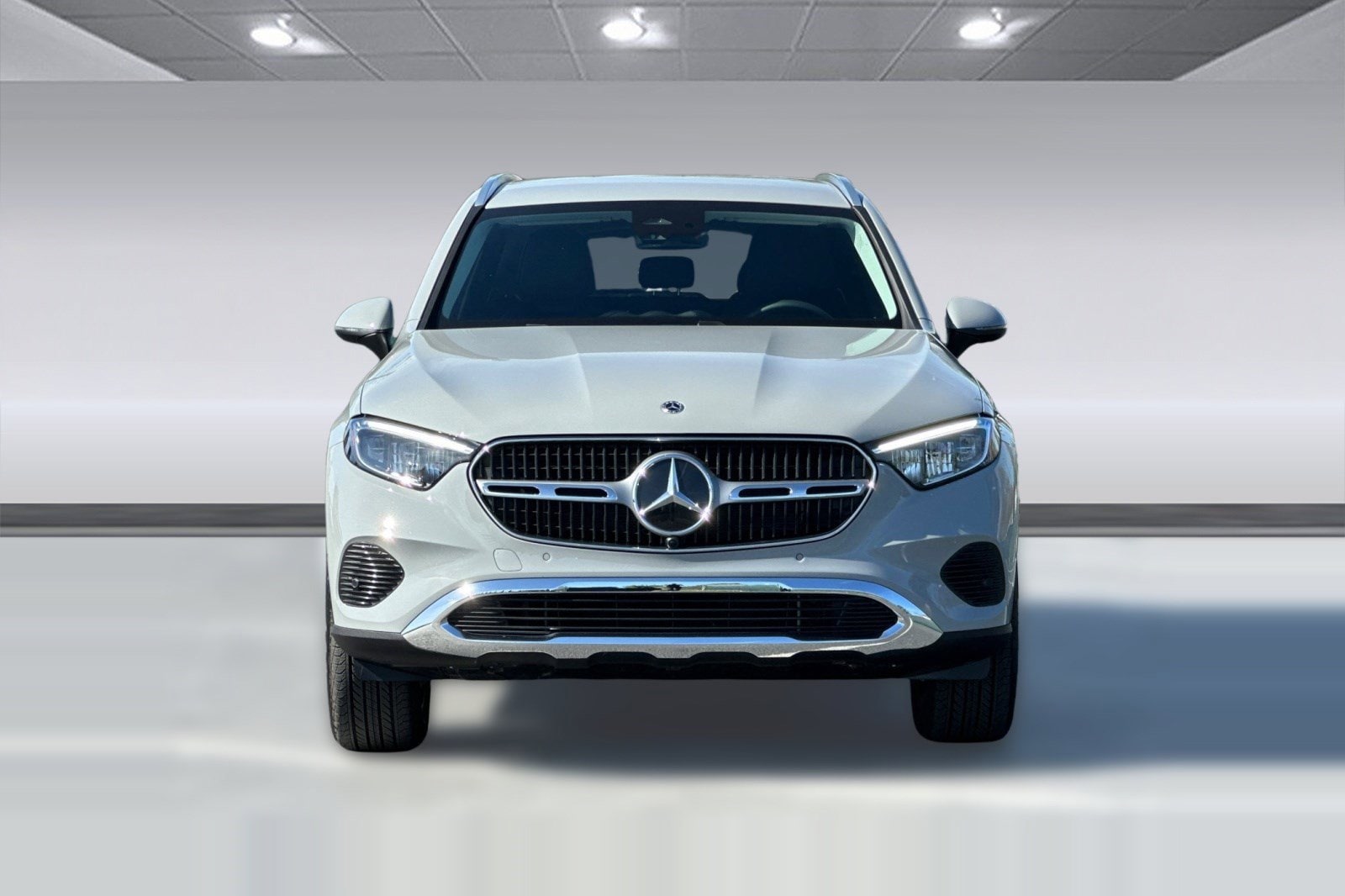 2026 Mercedes-Benz GLC 350e 4MATIC SUV photo 4