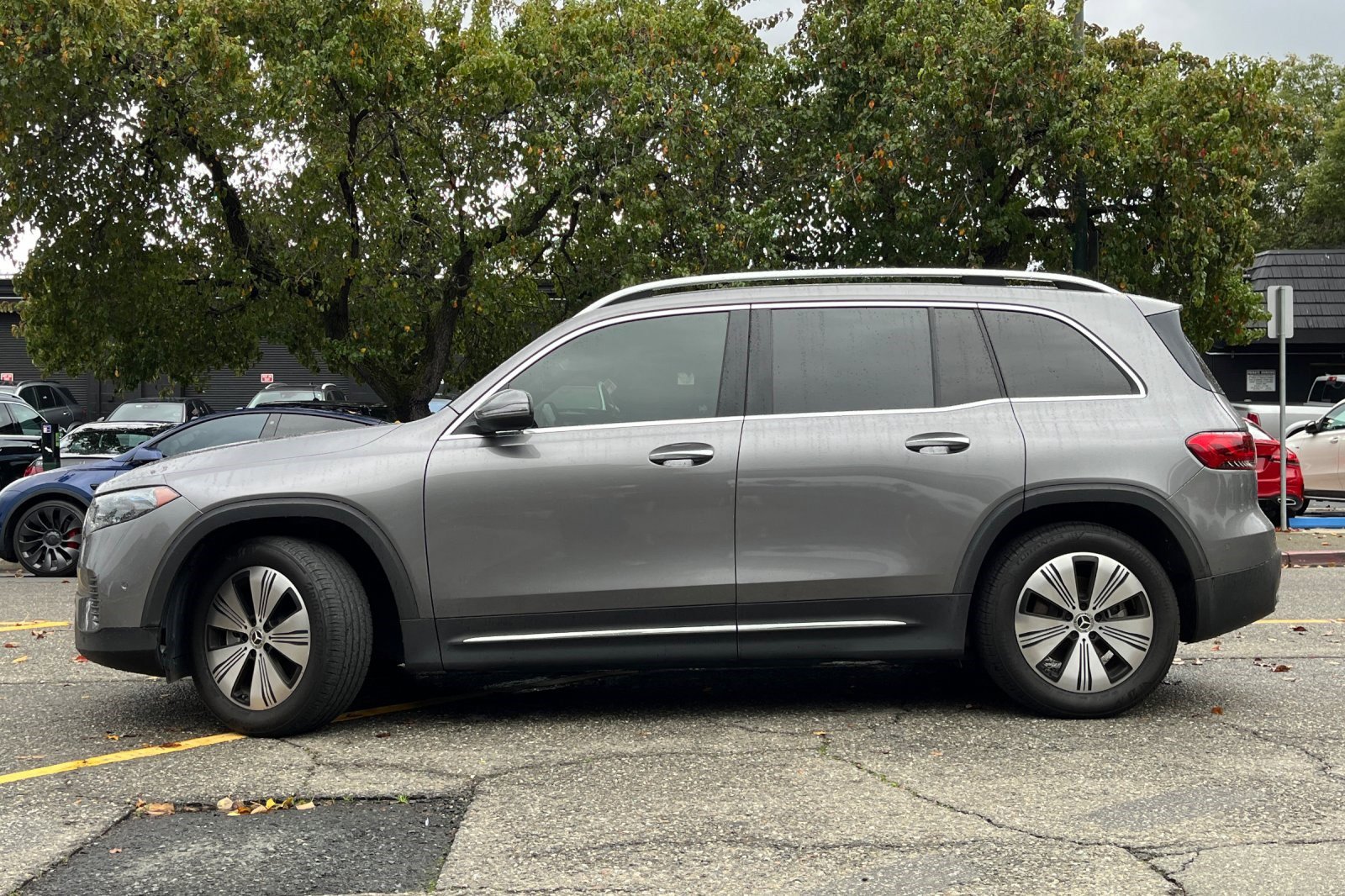 2023 Mercedes Benz EQB photo 2