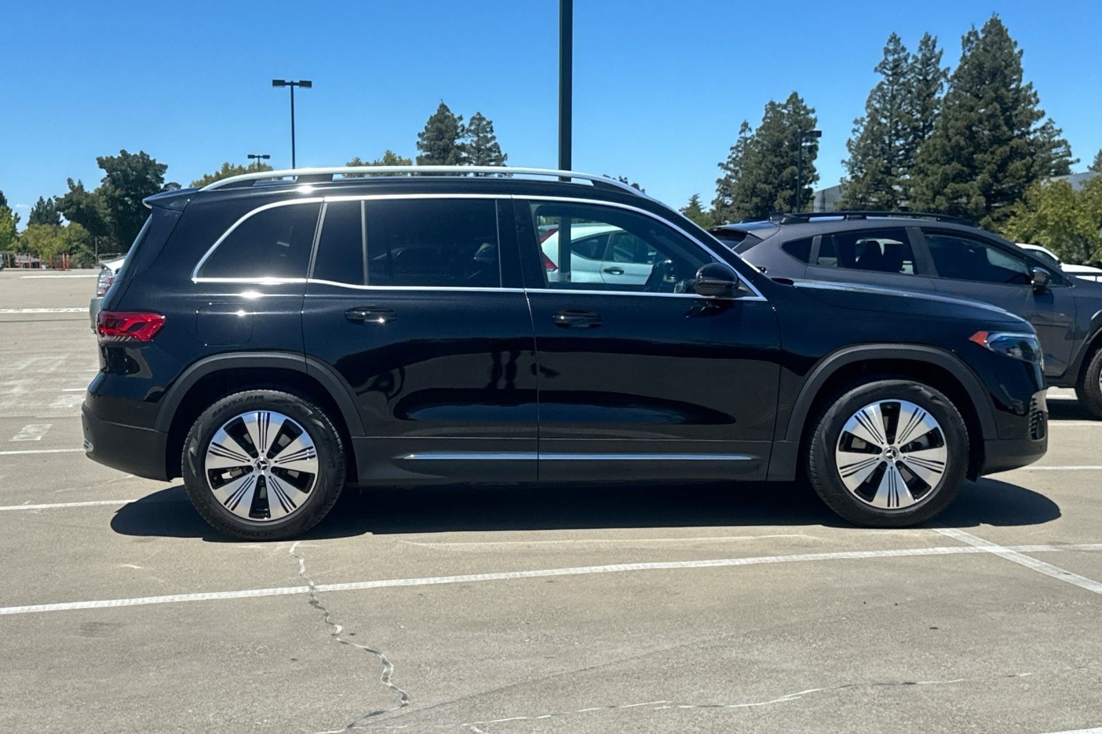 EQB 250+ SUV SUV