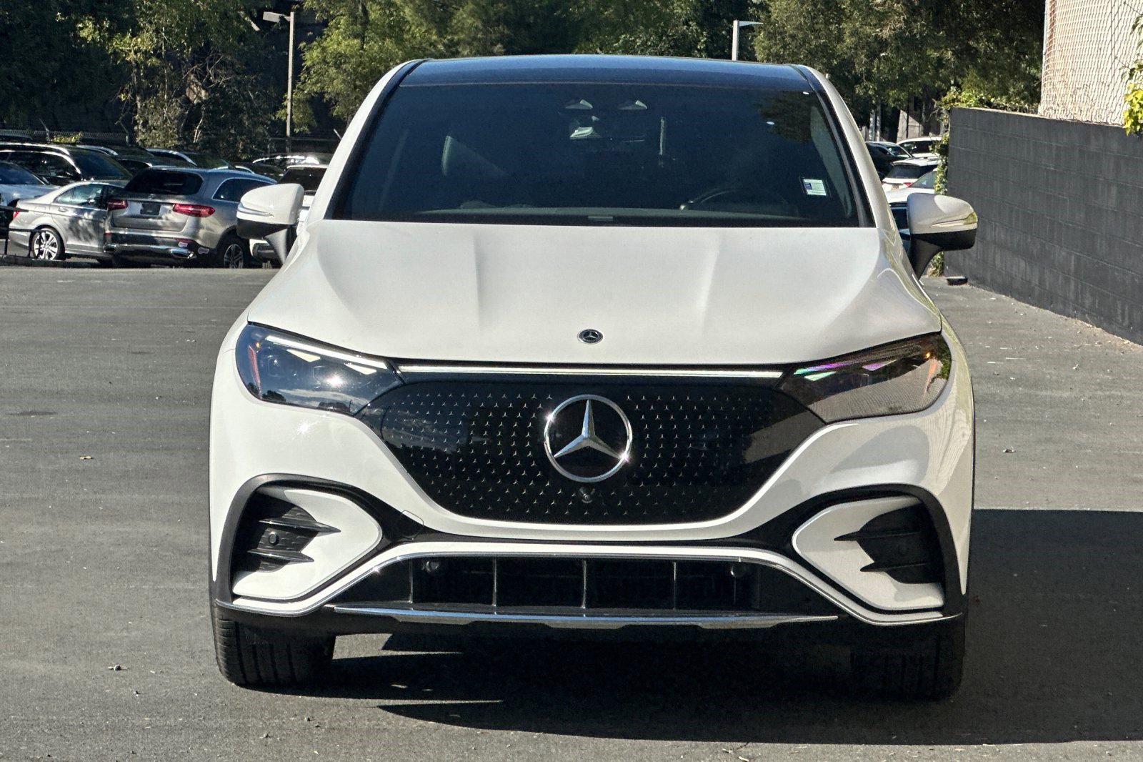 2023 Mercedes Benz EQE SUV 500 4MATIC photo 4