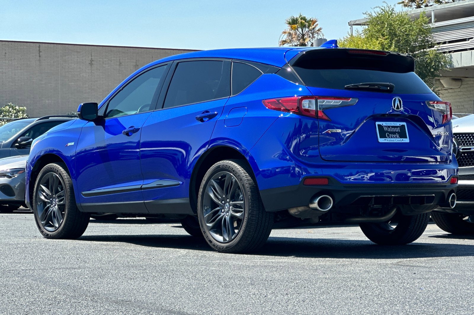 2023 Acura RDX A-Spec photo 2