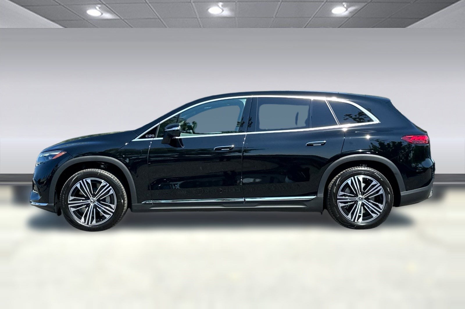 Used 2026 Mercedes-Benz EQS SUV Base with VIN 4JGDM2EB3TA040062 for sale in Colma, CA