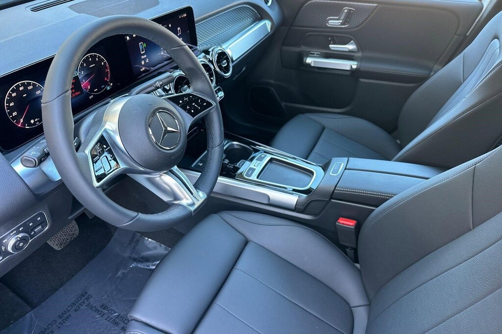 New 2026 Mercedes-Benz GLB 250 SUV