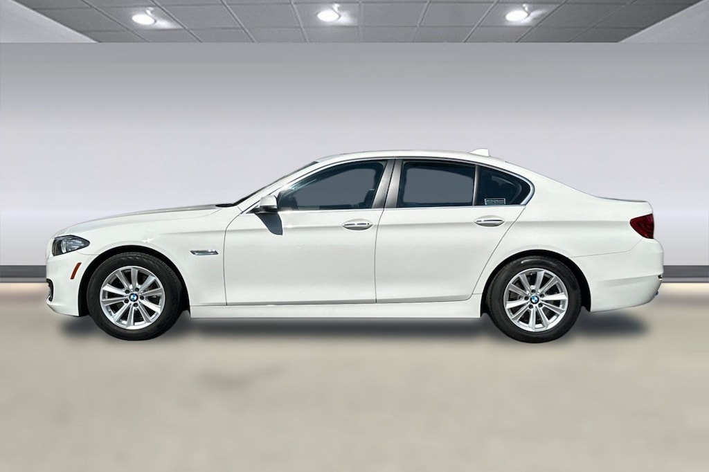 Used 2015 BMW 5 Series 4dr Sdn 528i RWD Sedan
